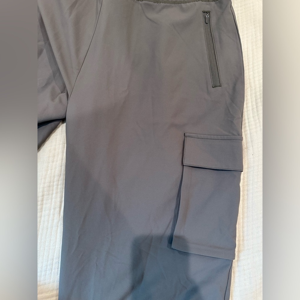 NWT Beyond Yoga Women's City Chic Cargo Pants - Picture 7 of 7